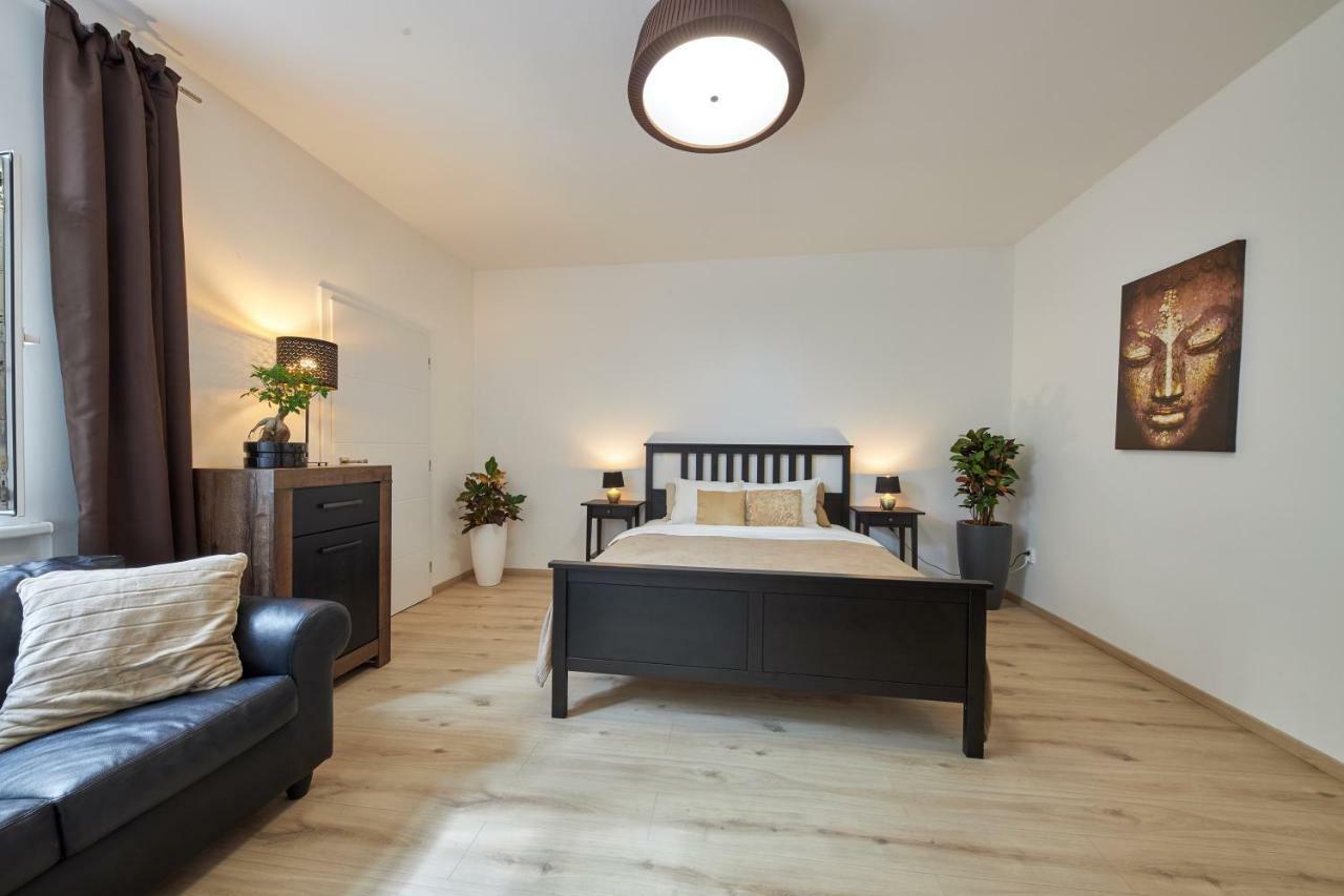 Le Monde Apartment Bratislava - Amazing 5Bdr In Downtown Екстер'єр фото