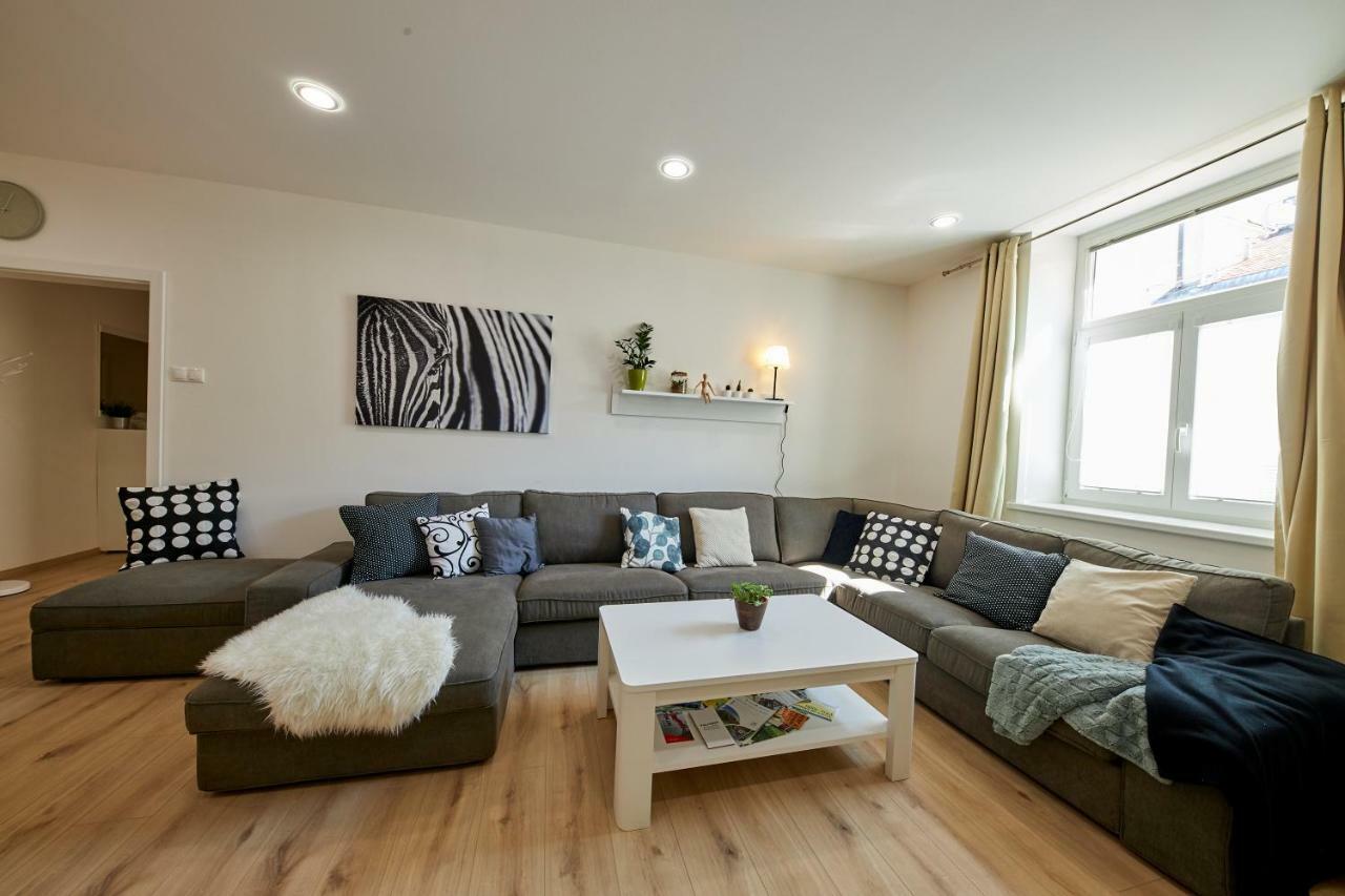 Le Monde Apartment Bratislava - Amazing 5Bdr In Downtown Екстер'єр фото