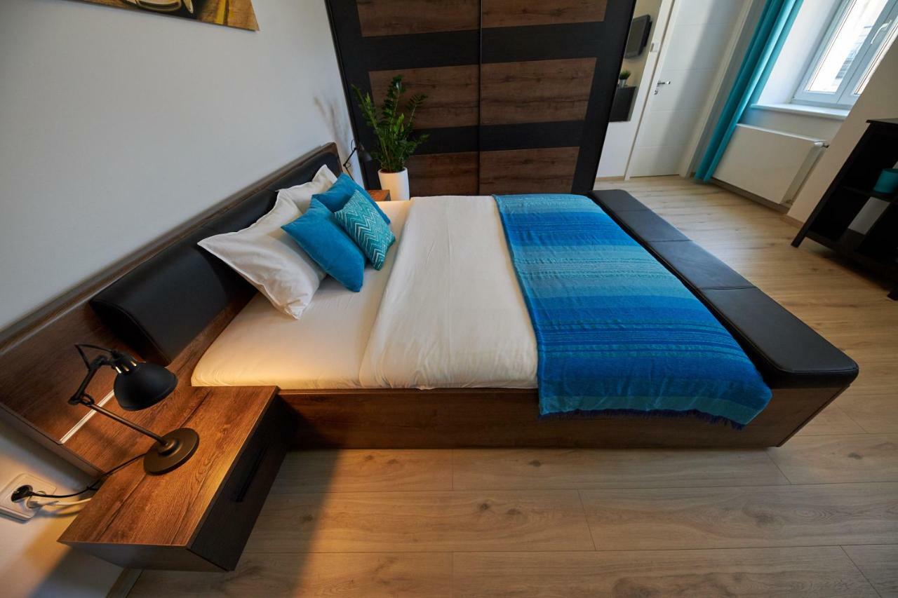 Le Monde Apartment Bratislava - Amazing 5Bdr In Downtown Екстер'єр фото