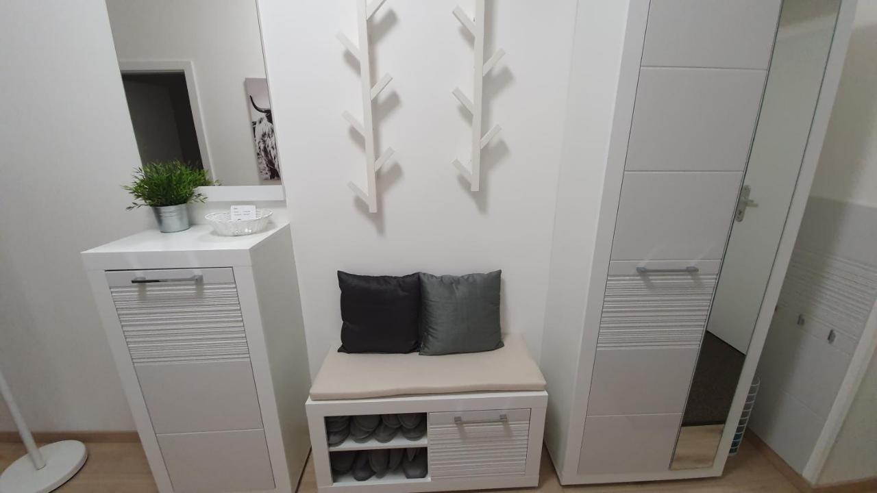 Le Monde Apartment Bratislava - Amazing 5Bdr In Downtown Екстер'єр фото